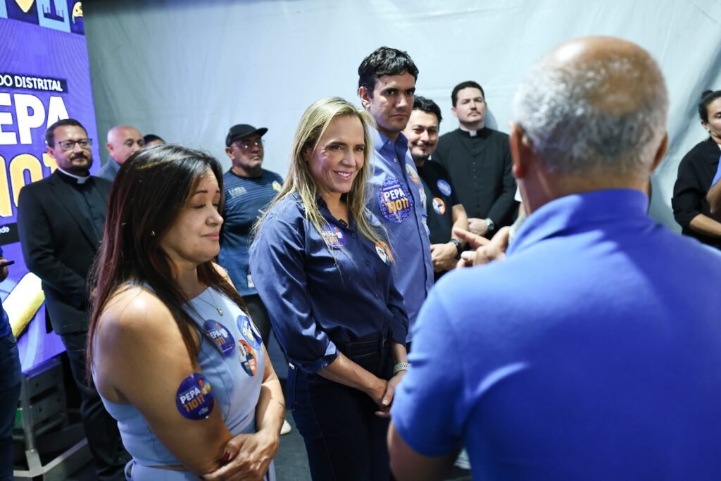 LANÇAMENTO E ADESIVOS DO PEPA - foto 2