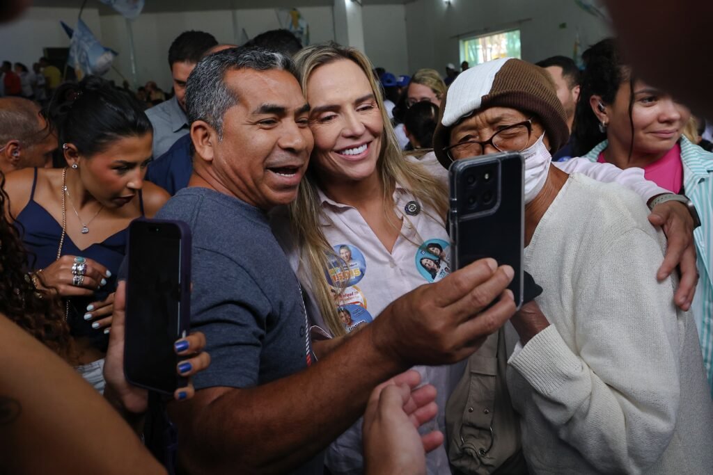 Reunião com grupo político do Cristiano Araújo - foto 20