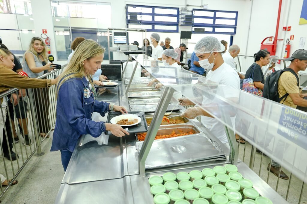 Visita ao comércio do Paranoá e almoço no restaurante comunitário - foto 34