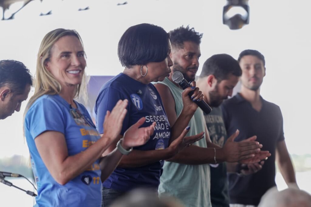 Comissão dos aprovados da Policia Civil( feijoada com Delegada Doutora Jane) - foto 8