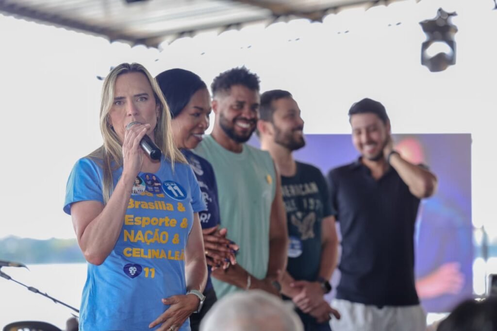 Comissão dos aprovados da Policia Civil( feijoada com Delegada Doutora Jane) - foto 13
