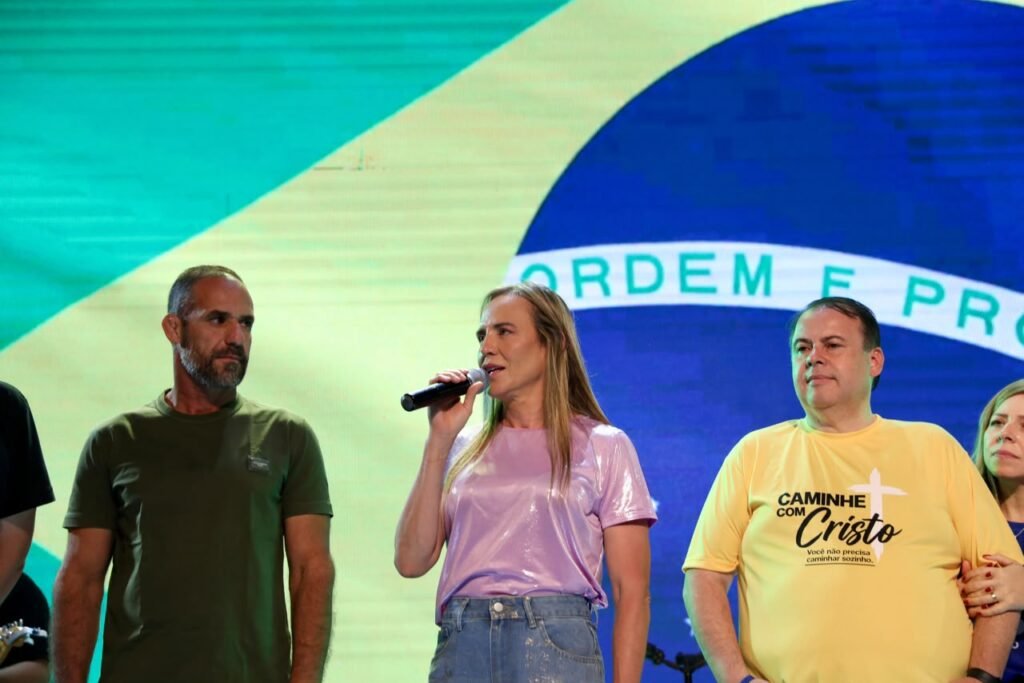 Edição profética noites de glória na Igreja Braço Forte - foto 2
