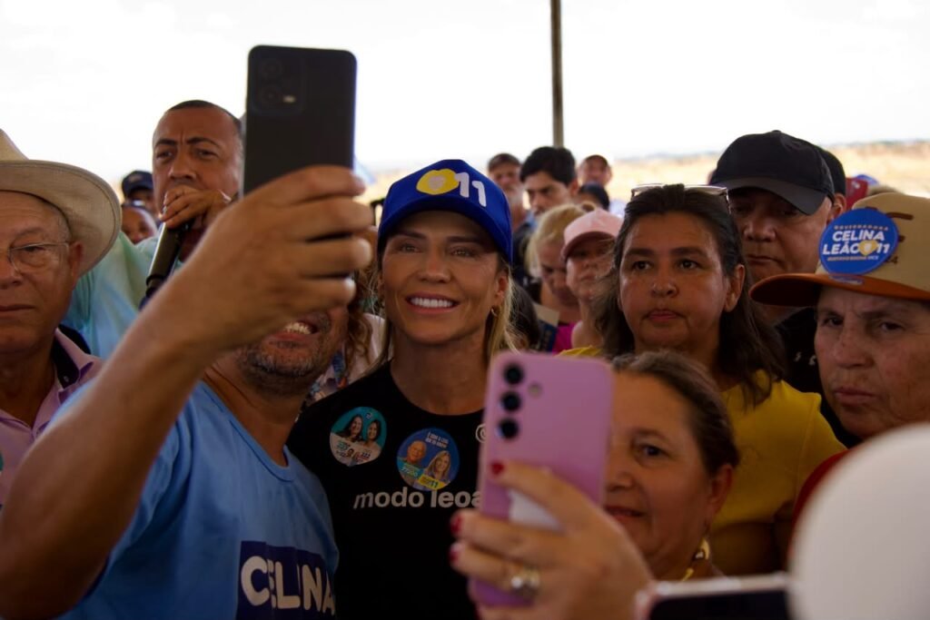Evento de agradecimento pelo retorno dos programas de lotes para as famílias. - foto 7