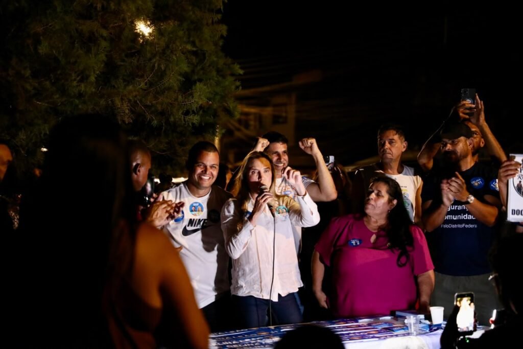 Reunião com as lideranças comunitárias do Riacho Fundo. - foto 9