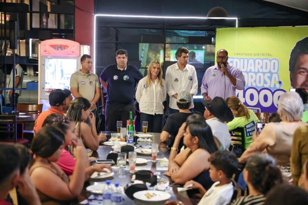 Reunião com Eduardo Pedrosa e Prefeito das cidades - foto 3