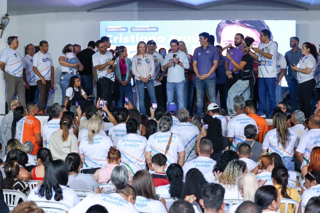 Reunião com grupo político do Cristiano Araújo - foto 3