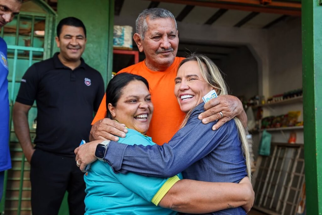 Em visita ao Sol Nascente e Pôr do Sol, Celina Leão apresenta propostas para ampliar infraestrutura e serviços