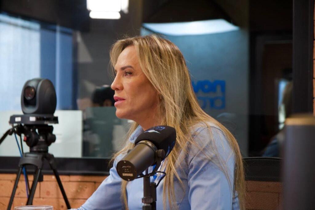 Entrevista na Nova Brasil FM Brasília - foto 14