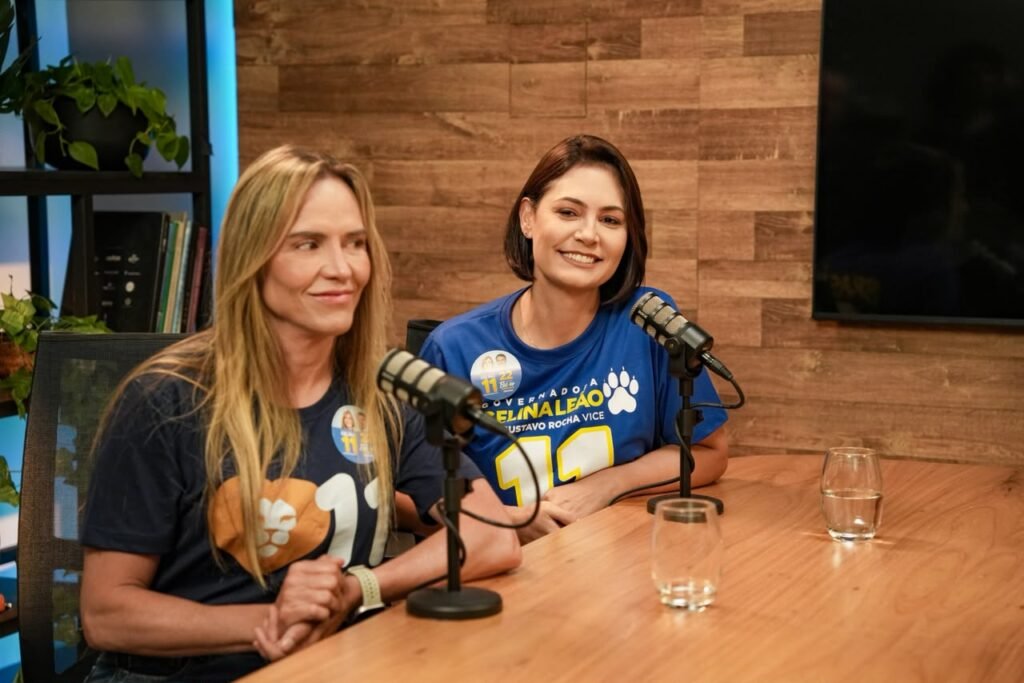 Gravação de programa com Michelle Bolsonaro, Bia Kicis e senadora Damares Alves - foto 6