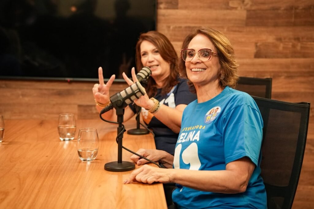 Gravação de programa com Michelle Bolsonaro, Bia Kicis e senadora Damares Alves - foto 9